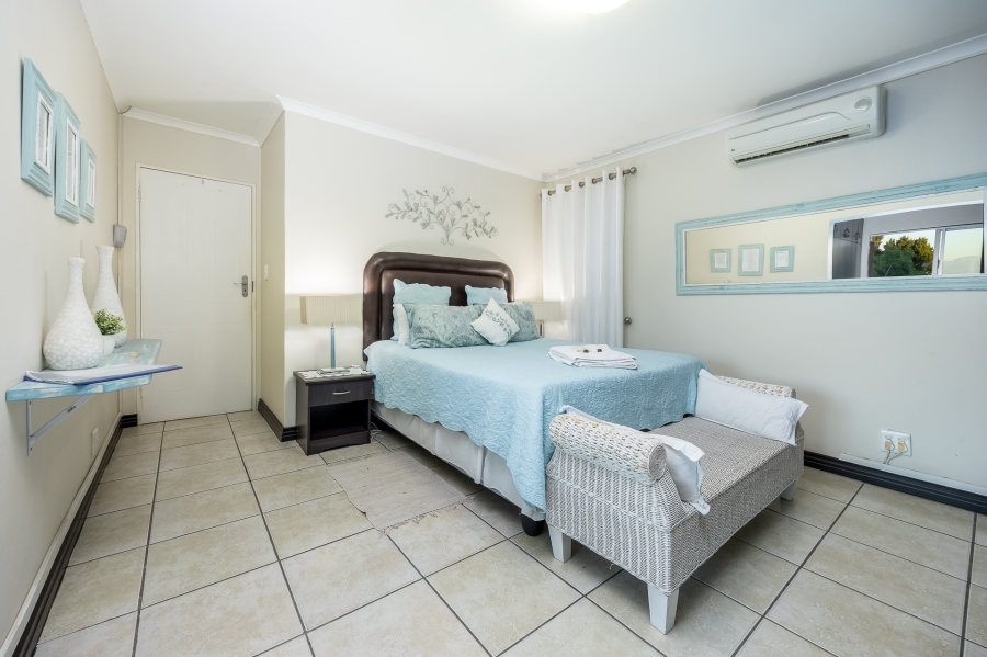 6 Bedroom Property for Sale in Eversdal Western Cape